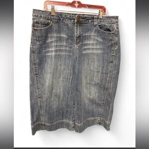 L.A. Blues wide Leg denim capris in Classic Blue women’s size 16